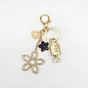 Authentic Louis Vuitton Lock & Key with Unbranded Clover Charm, Keychain 121525